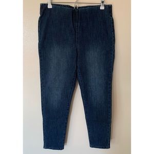 Soft Surrounding • M • Dark Wash Ultimate Denim Pull On Skinny Jeans